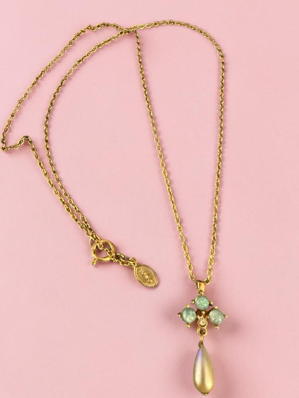 Vintage Avon Gold Tone Faux Pearl & Aqua Bead Drop Necklace – Like New 16”